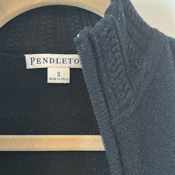 Pendleton zip up sweater with elbow patches Small - Picture 7 of 8